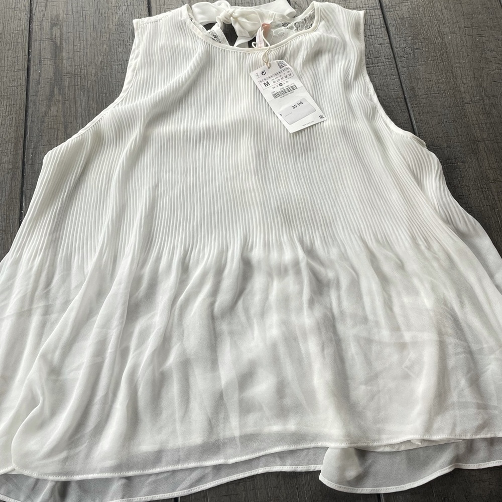 Brand new Zara baby doll blouse